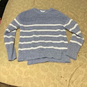 Time tru long sleeve shirt, size xs in women’s, pattern of blue and white